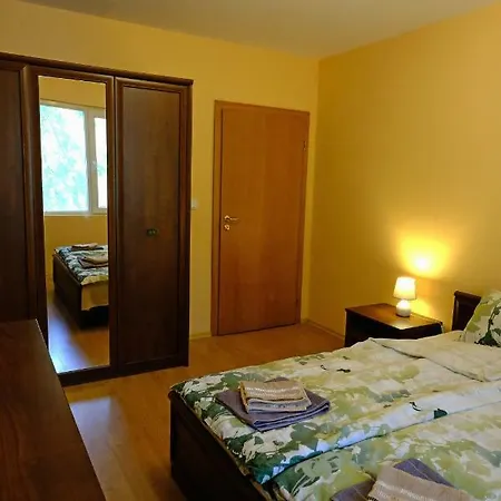 Апартамент Chataldja Suites Варна